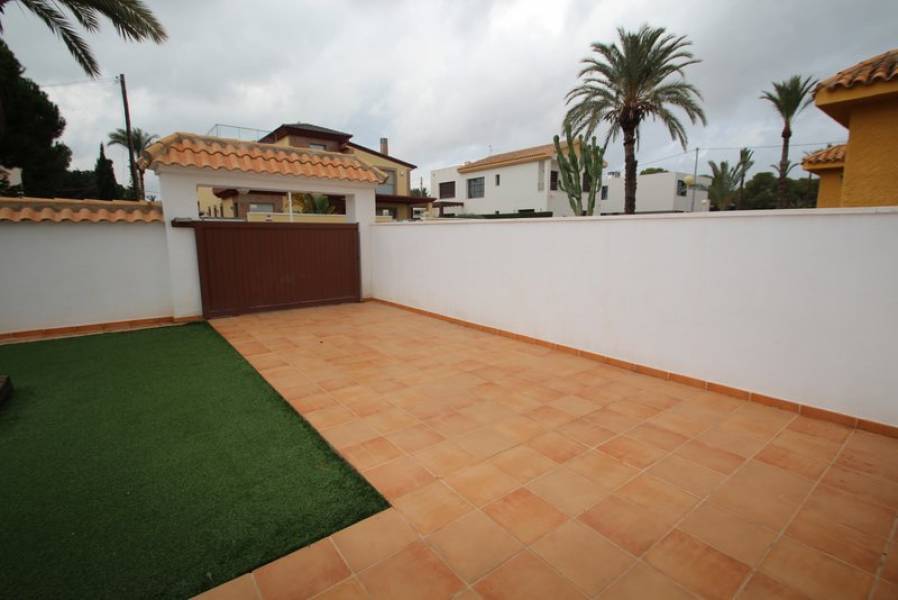 Resale - Villa - Orihuela Costa - Cabo Roig