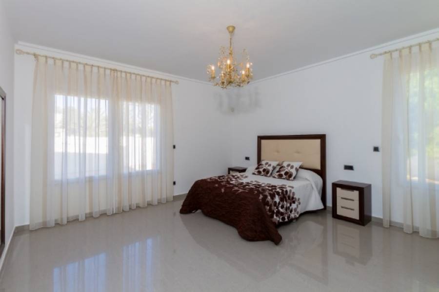 Resale - Villa - Orihuela Costa - Cabo Roig