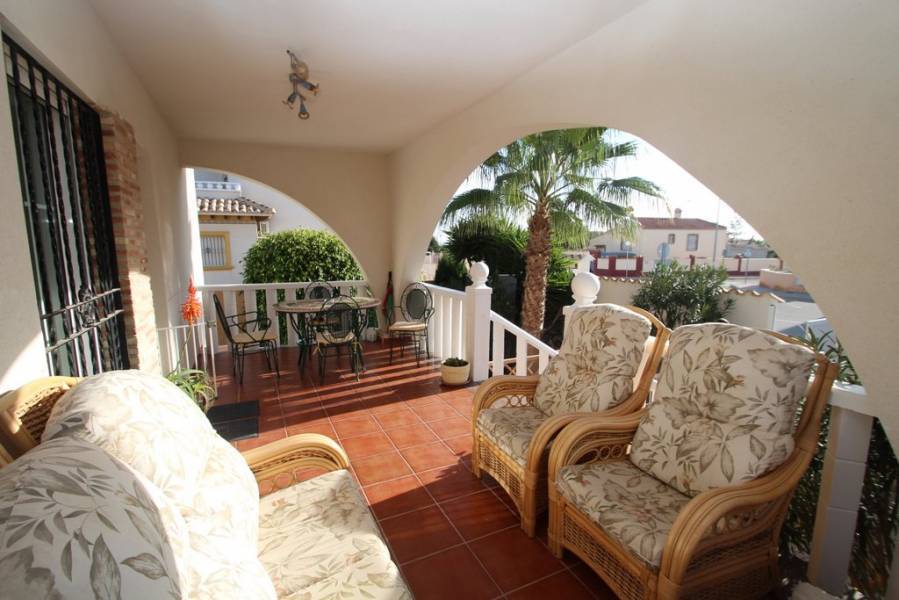 Reventa - Chalet - Orihuela Costa - Montezenia