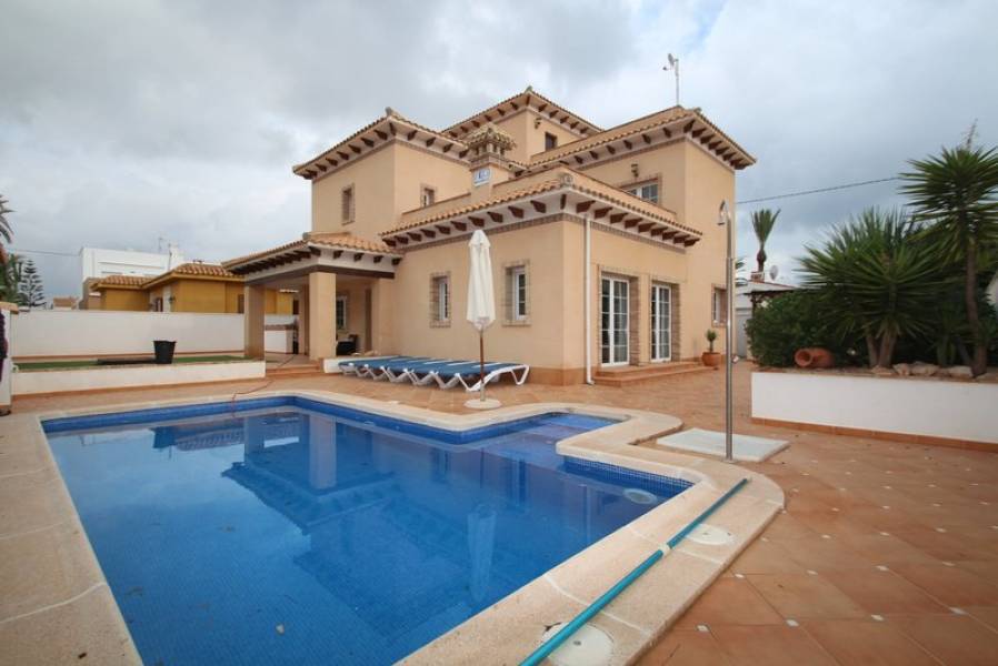 Resale - Villa - Orihuela Costa - Cabo Roig