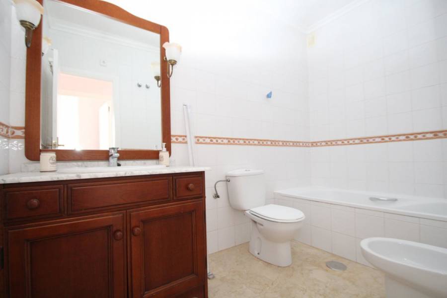 Resale - Townhouse - Orihuela Costa - Villamartin