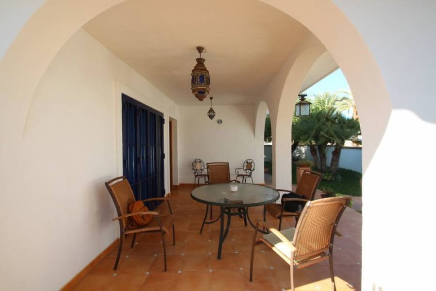 Resale - Villa - Orihuela Costa - Cabo Roig