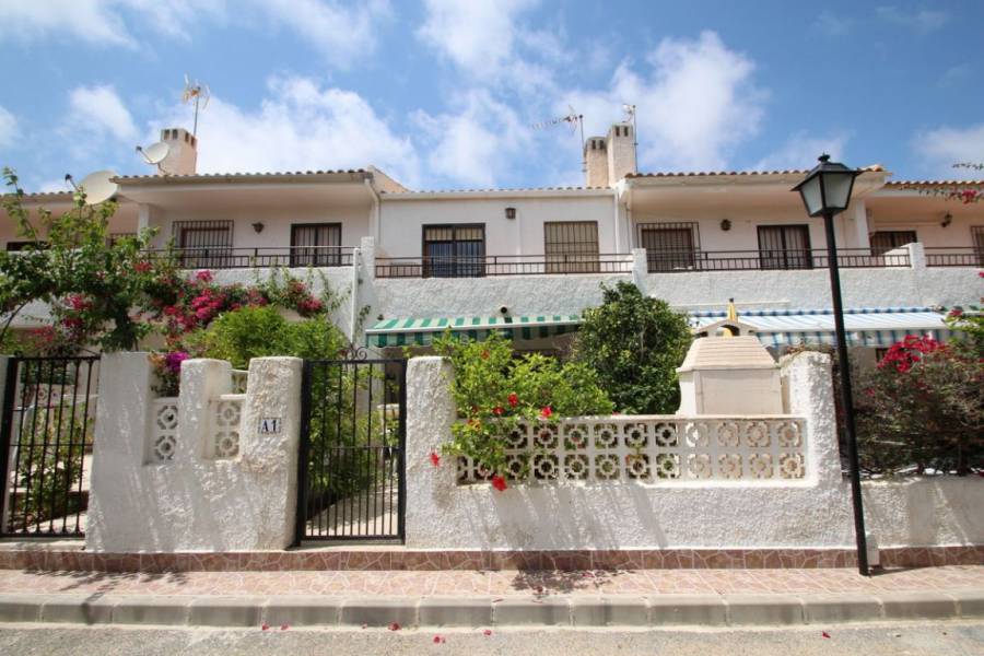 Resale - Townhouse - Orihuela Costa - La Zenia