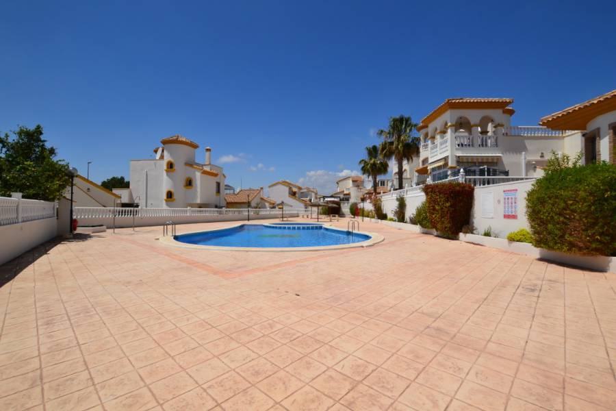 Resale - Villa - Pilar de la Horadada - Pinar de Campoverde