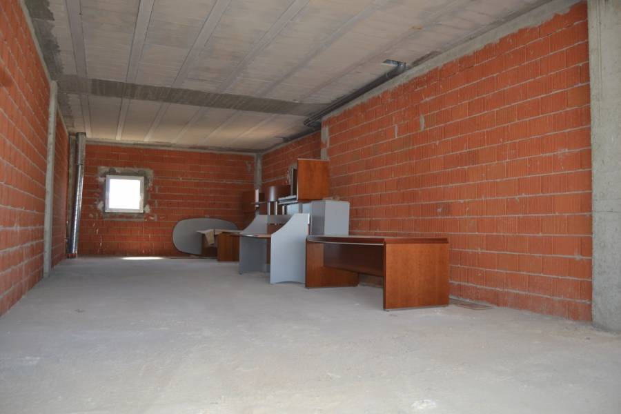 Reventa - Commercial Unit - Orihuela Costa - La Regia