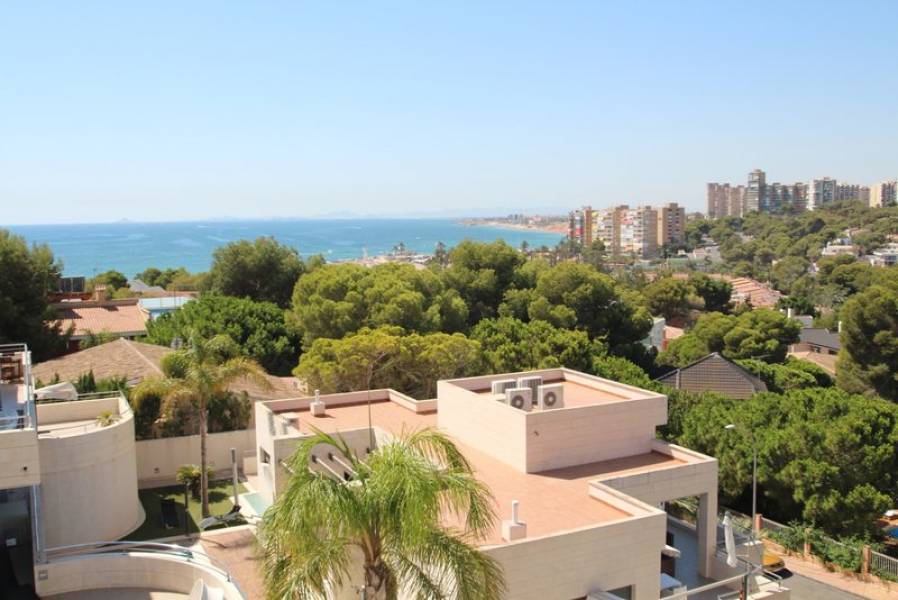 Resale - Villa - Orihuela Costa - Campoamor