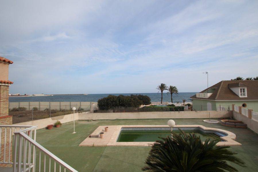 Resale - Villa - Torrevieja - La veleta