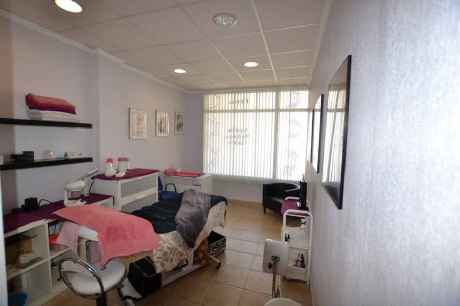 Long Term Rental - Commercial Unit - Orihuela Costa - La Regia