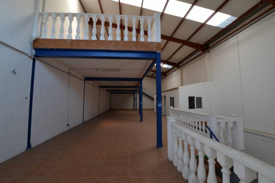 Resale - Commercial Unit - Guardamar del Segura - Poligono ind. santa ana