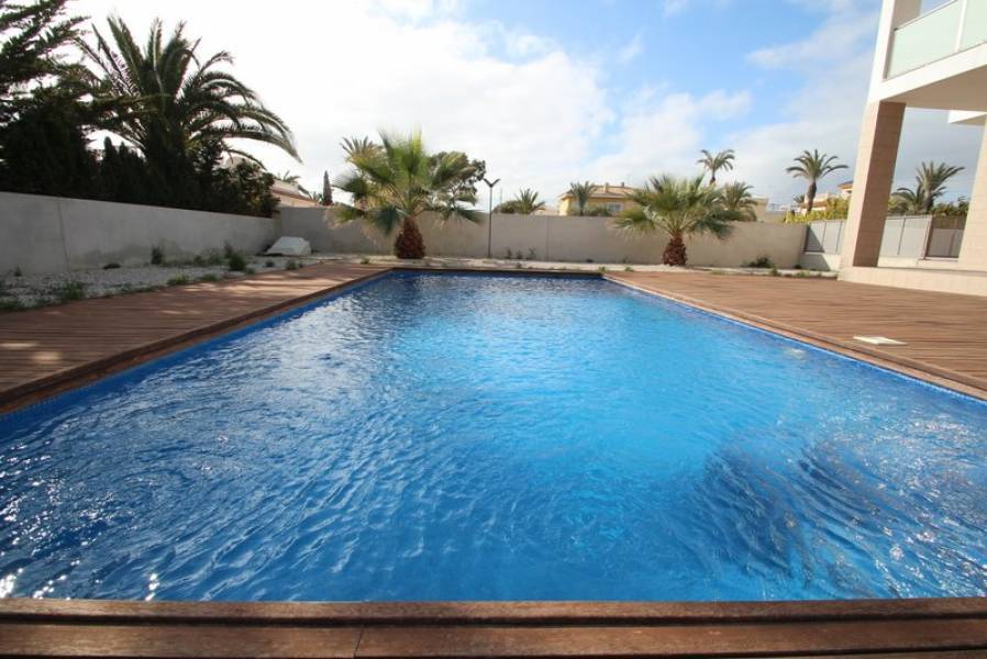 Resale - Villa - Orihuela Costa - Cabo Roig