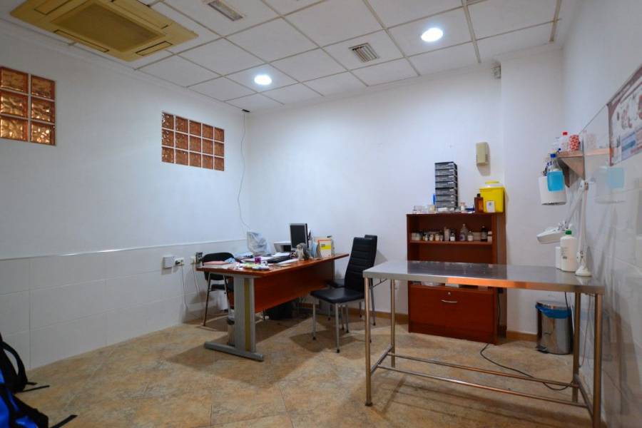 Resale - Commercial Unit - Orihuela Costa - Villamartin