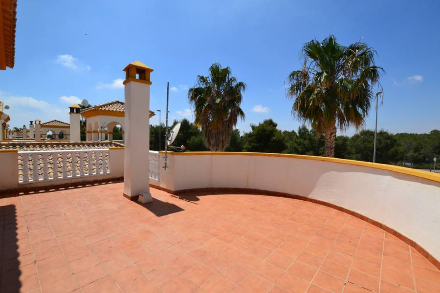 Resale - Villa - Pilar de la Horadada - Pinar de Campoverde