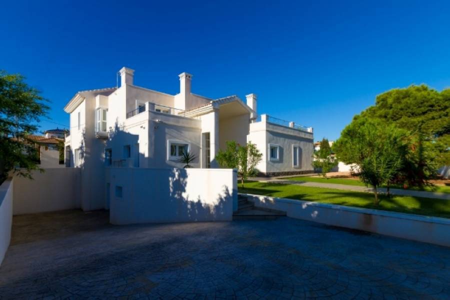 Resale - Villa - Orihuela Costa - Cabo Roig