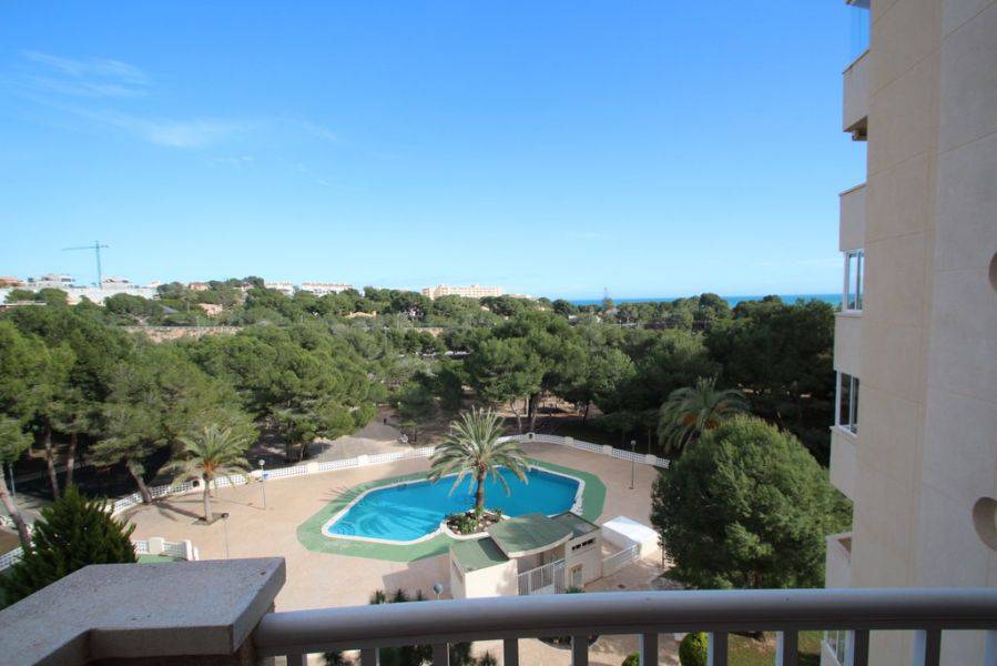 Resale - Apartment - Orihuela Costa - Campoamor