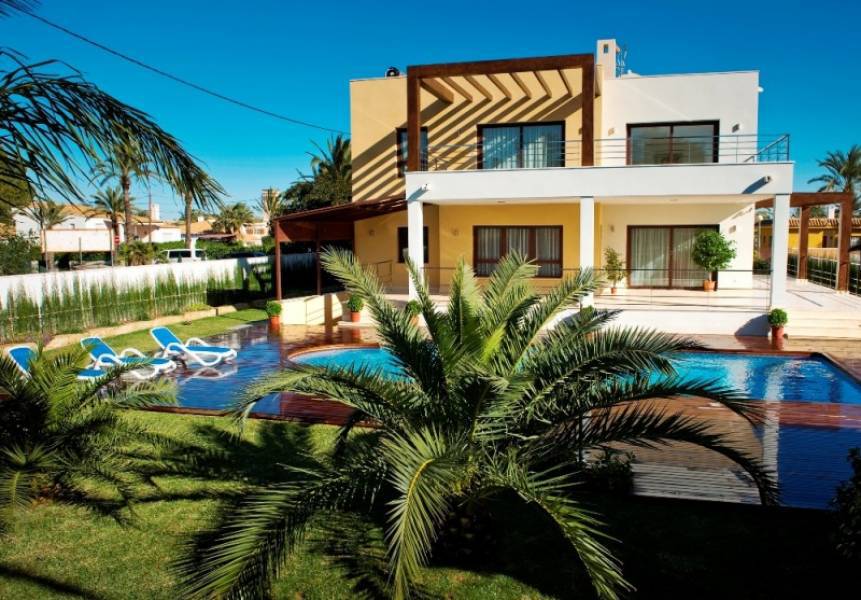 Resale - Villa - Orihuela Costa - Cabo Roig