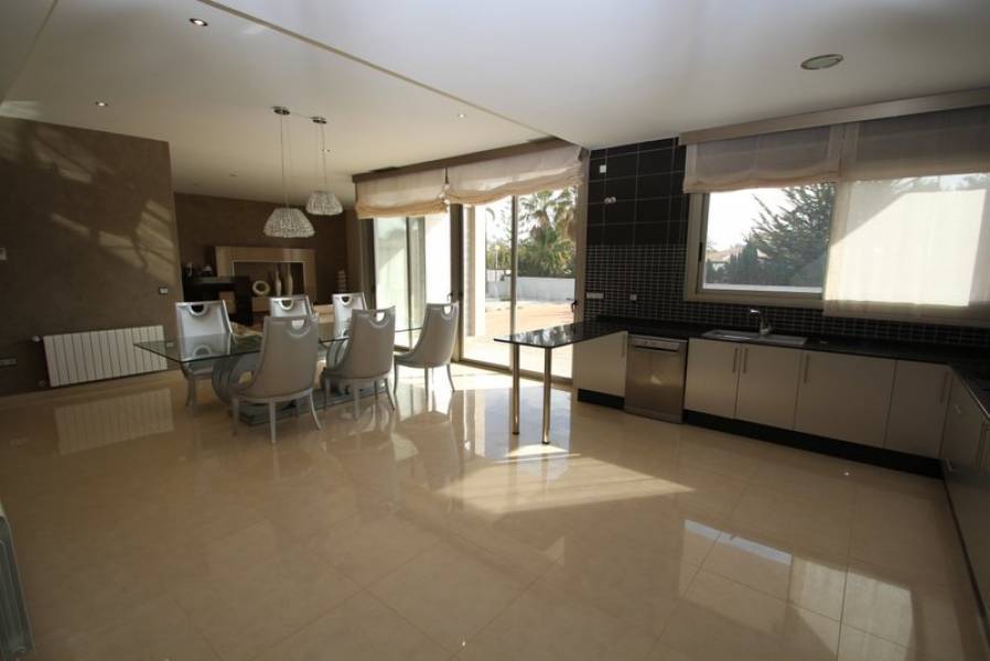 Resale - Villa - Orihuela Costa - Cabo Roig