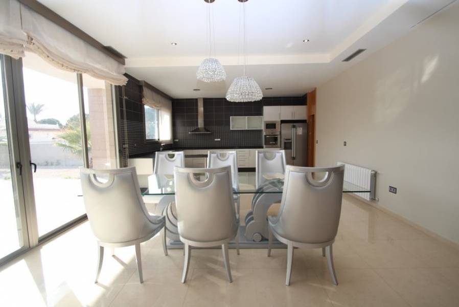 Resale - Villa - Orihuela Costa - Cabo Roig