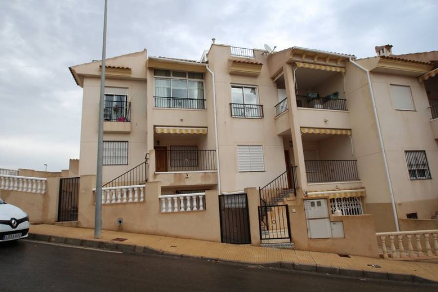 Resale - Apartment - Orihuela Costa - Campoamor