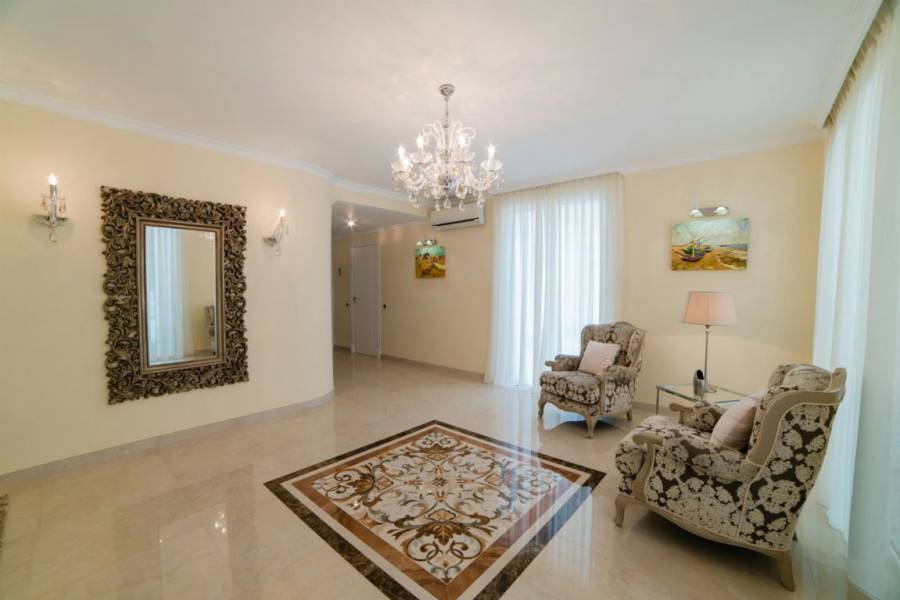 Resale - Villa - Altea - La Sierra