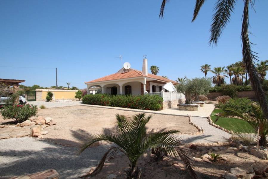 Resale - Villa - Orihuela Costa - Lomas de Cabo Roig