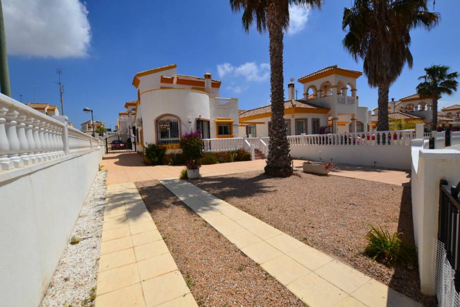 Resale - Villa - Pilar de la Horadada - Pinar de Campoverde