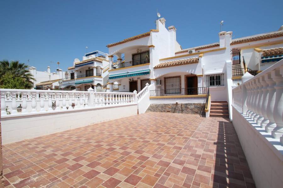 Resale - Townhouse - Orihuela Costa - Villamartin