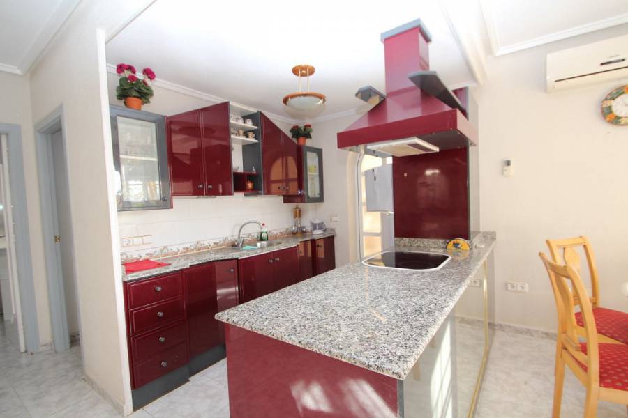 Resale - Villa - Torrevieja - Los altos