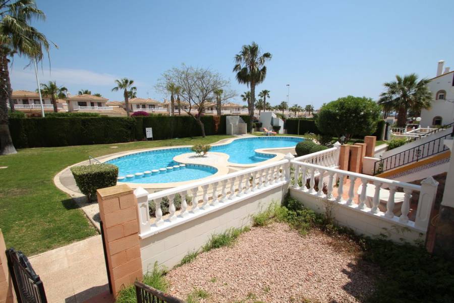 Resale - Townhouse - Orihuela Costa - Villamartin